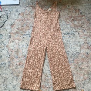 Soft tan leopard print knit jumpsuit sz S
